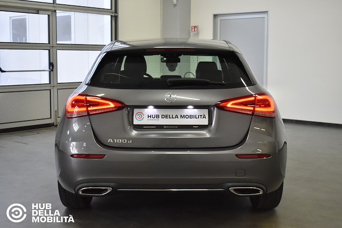 MERCEDES-BENZ A 180 d Automatic Sport